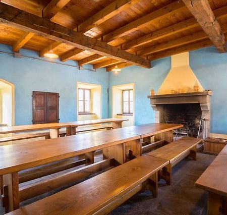 Ostello Podesteria Di Gombola Polinago Exteriör bild
