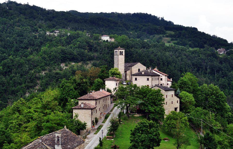 Ostello Podesteria Di Gombola Polinago Exteriör bild